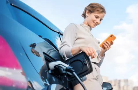IoT solutions for smart connectivity for electric vehicle charging
